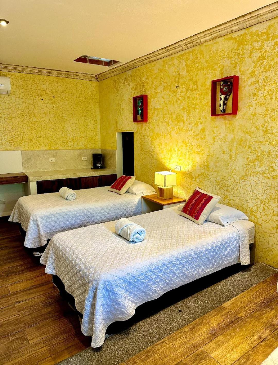 Casa Mia Hotel Antigua Luaran gambar
