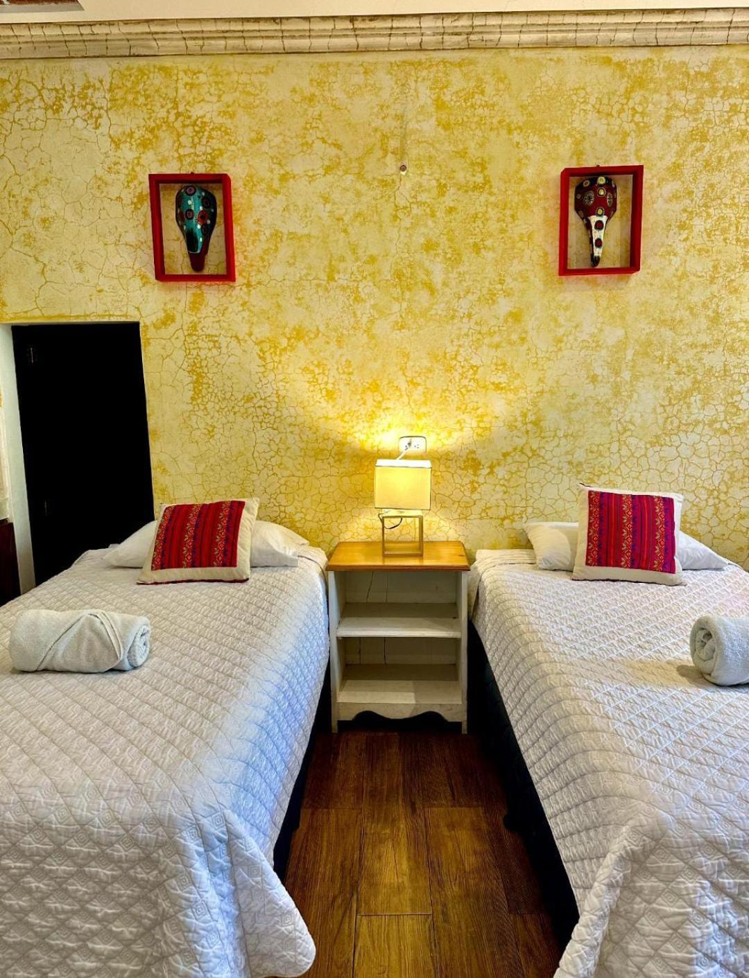 Casa Mia Hotel Antigua Luaran gambar