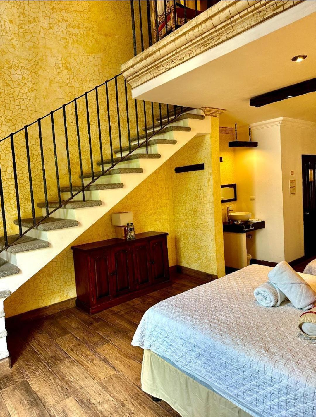 Casa Mia Hotel Antigua Luaran gambar