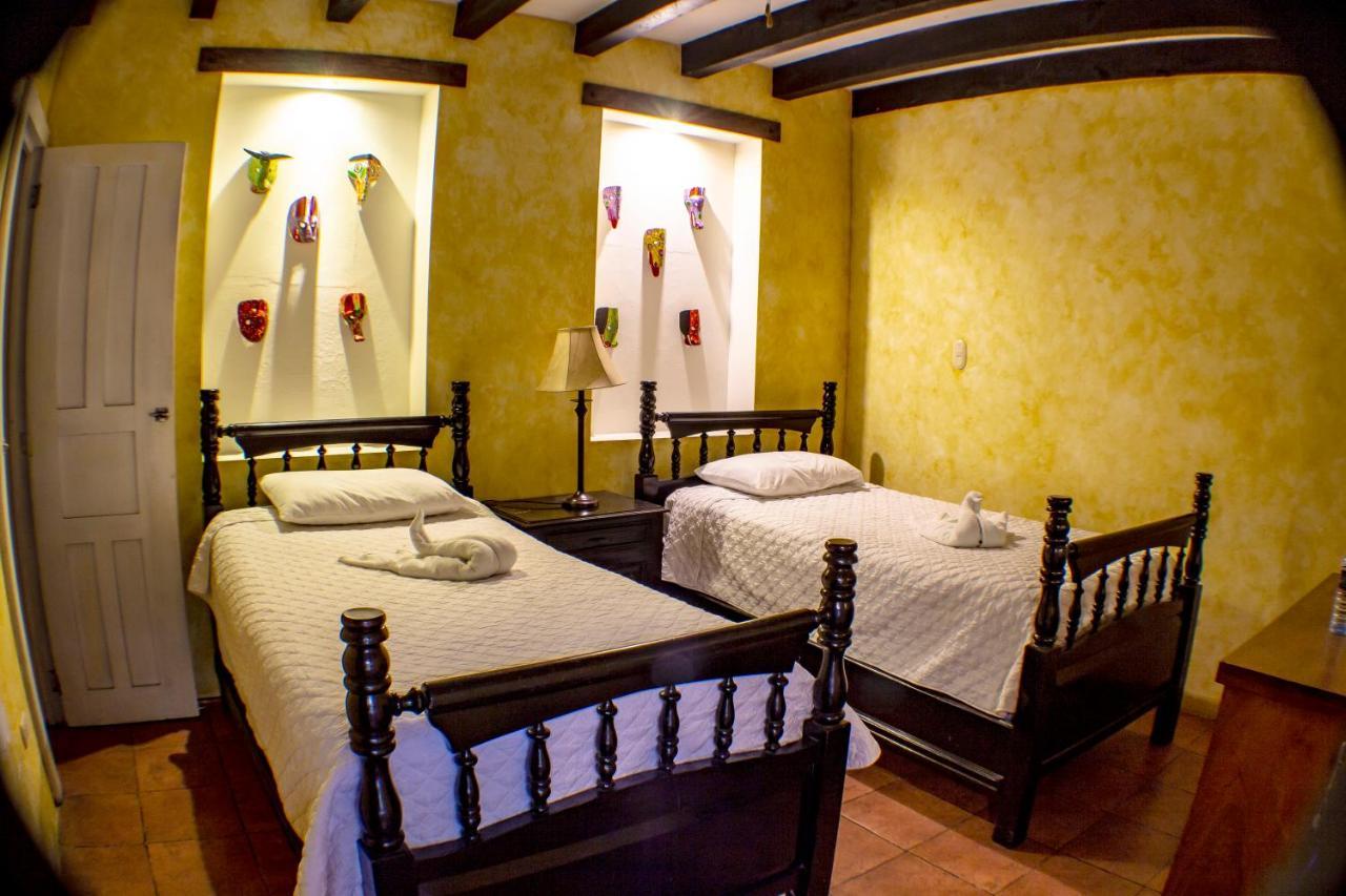Casa Mia Hotel Antigua Luaran gambar